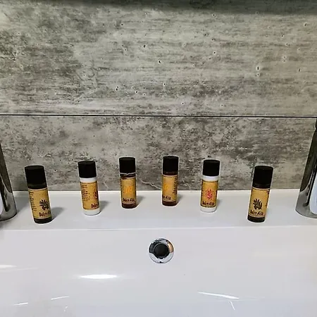 T2 Cozy Avec Parking, Terrasse - Severine *