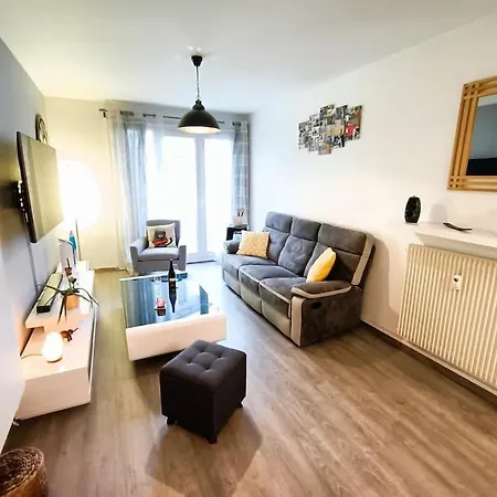 T2 Cozy Avec Parking, Terrasse - Severine Апартаменты